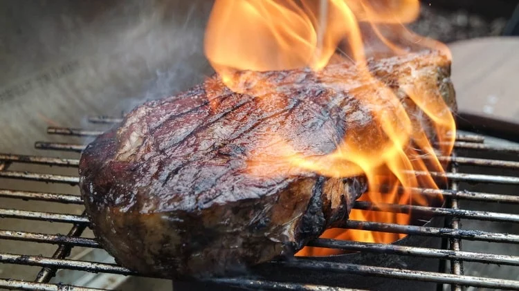 How to Cook Afterburner Steaks on the Chimney
