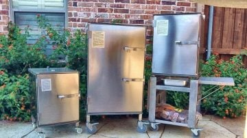 SmokinTex 1100 Pro Series - Pro 1400 Deluxe Electric Smoker