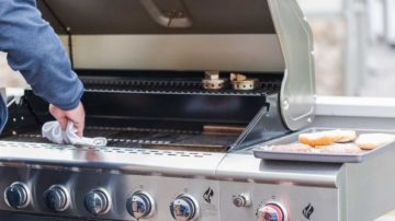 The Best Way to Clean Stainless Steel Grills