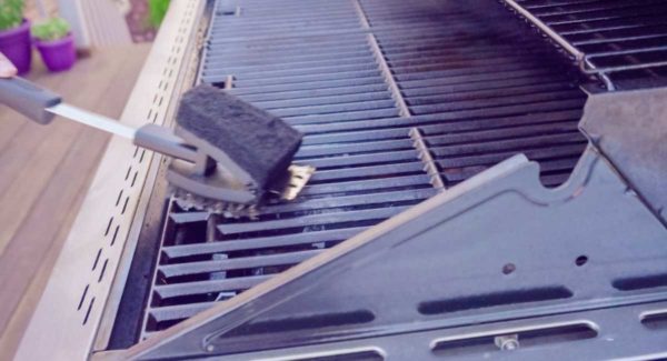 The Best Way to Clean Stainless Steel Grills